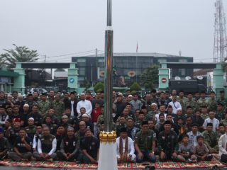 Subuh Berjamaah Satukan TNI, Bikers, dan Warga di Makodim 0612/Tasikmalaya